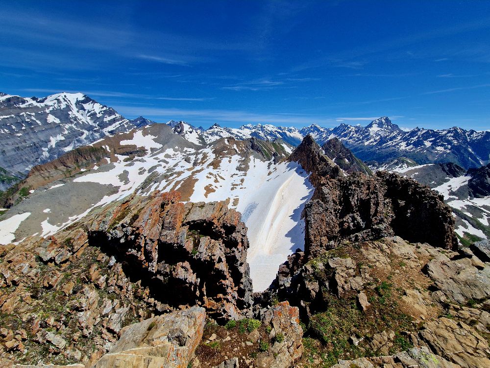 4.%20%20Aussicht%20vom%20Gipfel